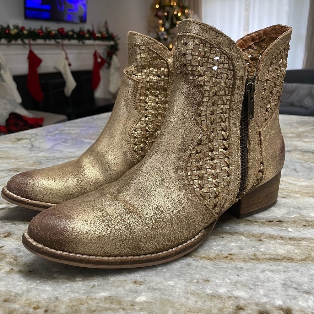 Seychelles, Flip a Coin Gold Suede Cowboy Bootie Distressed Leather - Picture 11 of 11